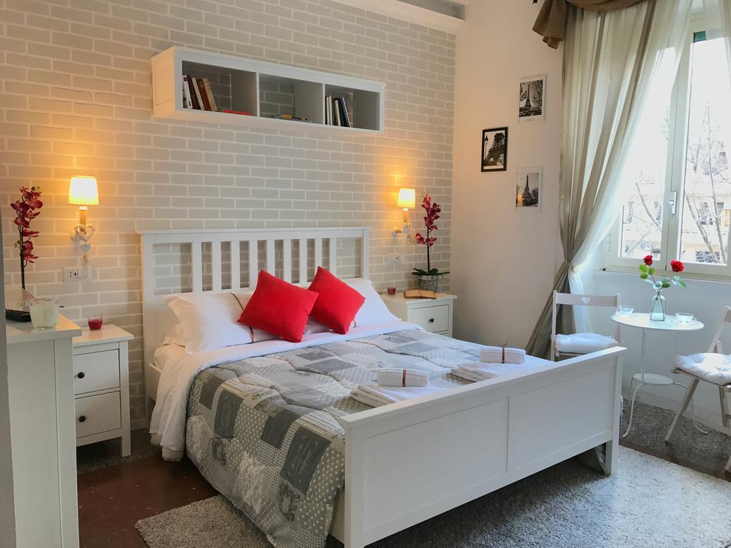 Moonlight Inn Guesthouse Roma Ngoại thất bức ảnh