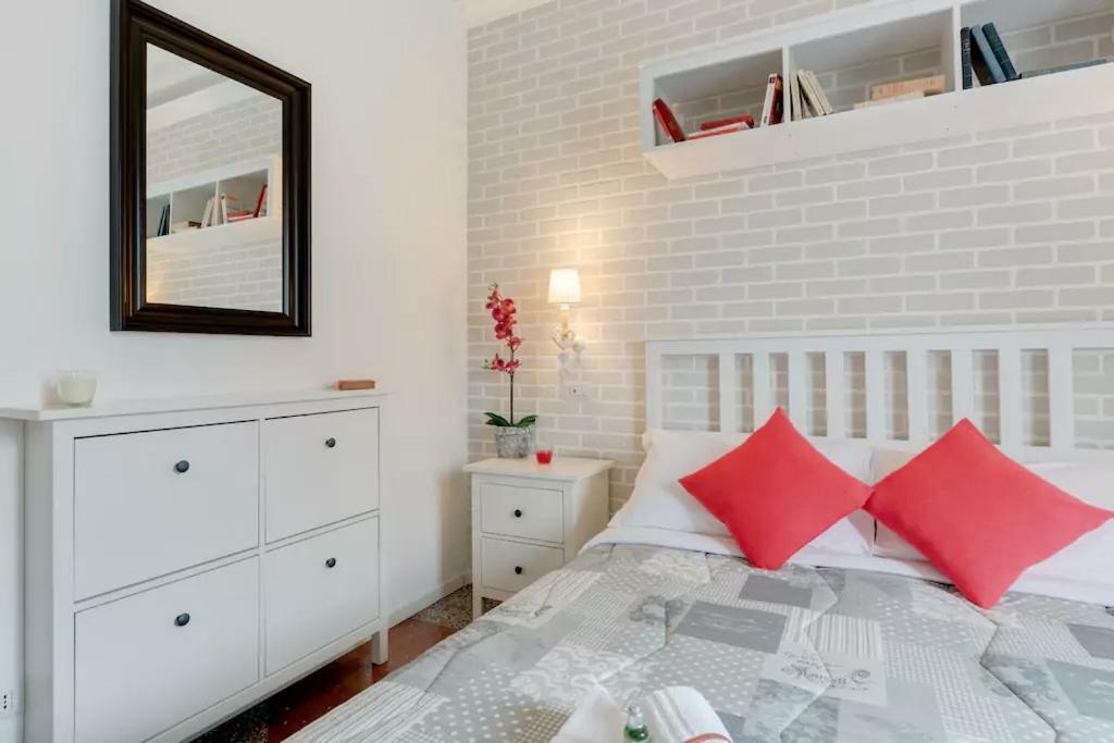 Moonlight Inn Guesthouse Roma Ngoại thất bức ảnh